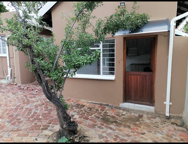 1 BEDROOM APARTMENT RENTED IN GALLO MANOR